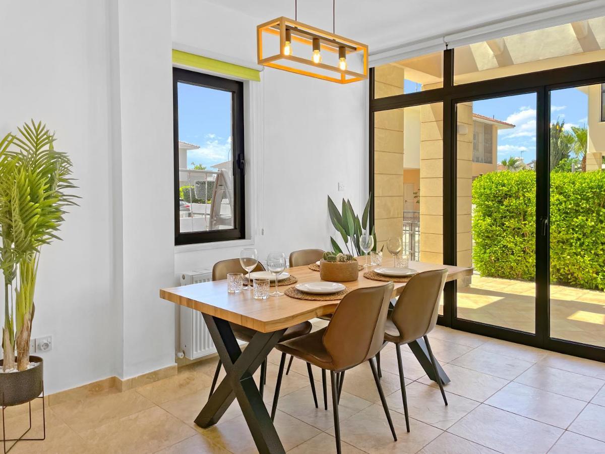 Villa Alba With Beach Access Larnaca Exterior foto