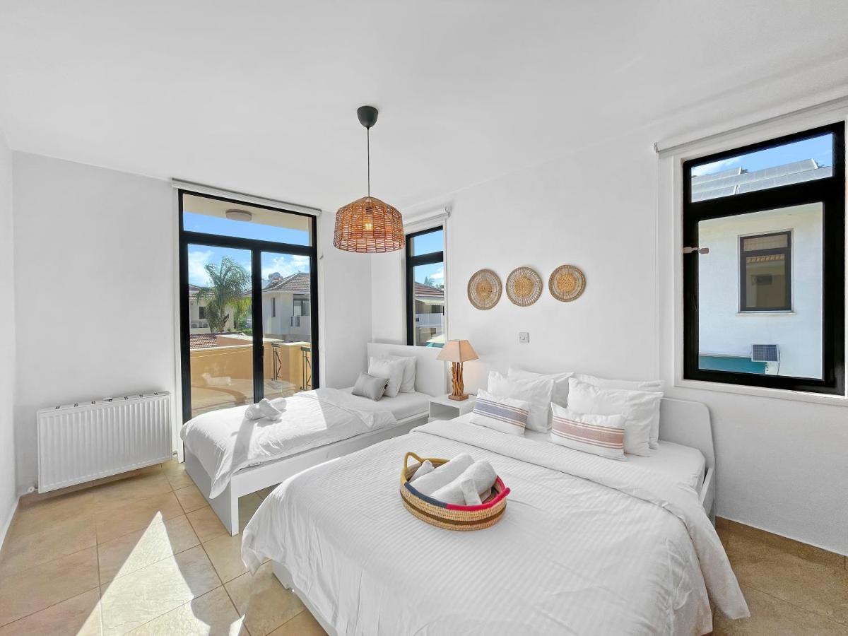 Villa Alba With Beach Access Larnaca Exterior foto